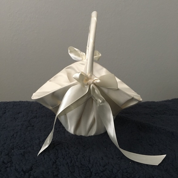 Other - Flower girl basket (beige) for wedding